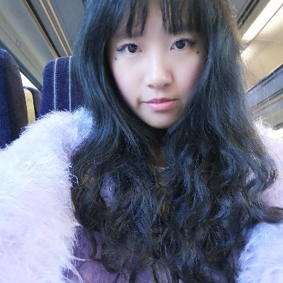 ChristinaLLL908's profile picture. .