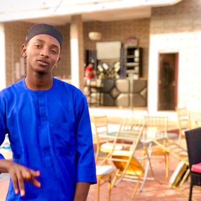 YahayaIsaJalo's profile picture. 