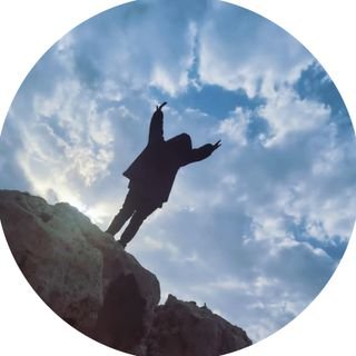 .... •«سَيَجعَلُ اللَّهُ بَعدَ عُسرٍ يُسرًا»• این روزا با همه تلخی هاش هم تموم میشه :).