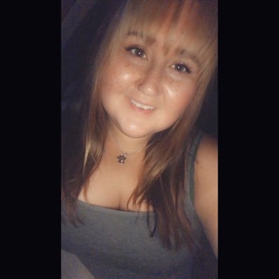 lindseyb_11's profile picture. do no harm but take no shit 💖