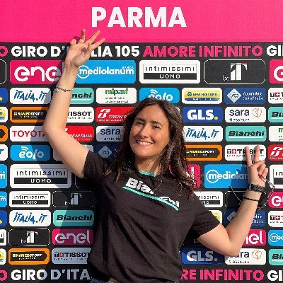 It’s all about looking pro, smile and going slow

🎂 28
💼 Event Coordinator @BianchiOfficial
📍 Bergamo