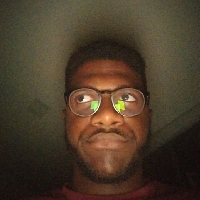 zygnatz's profile picture. larguei os medicamentos e me tornei rei. segundo alguns, elegantemente preocupante.