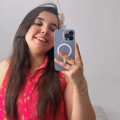 Oumaimachannel1's profile picture. 