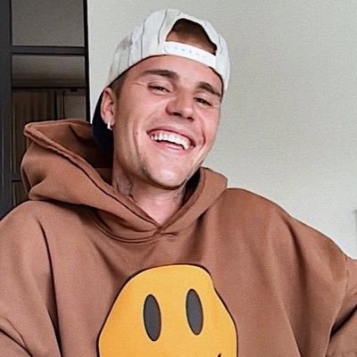 @justinbieber @shawnmendes @selenagomez 2016.11.09 @JustinBieber followed me 🤍