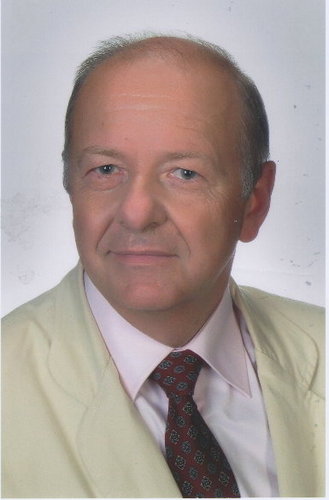 Leader, manager and entrepreneur. CEO of Logomato - web start-up, formely founder, CEO of LexMedia- Electronic Division of LexisNexis Poland.