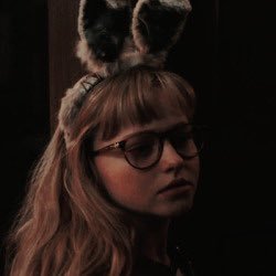 ❝ me ? oh, I catch monsters in Hawkins . . .! or atleast I try too ❞ stranger things oc!!!