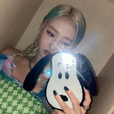 hwiseo_kr's profile picture. HQ=💙