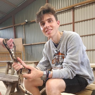 oliveracopping's profile picture. English teacher 👨‍🏫 My Instagramhttps://www.instagram.com/oli.copping/