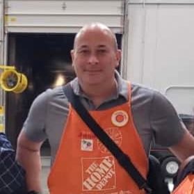 z9rxdpg7pz's profile picture. 