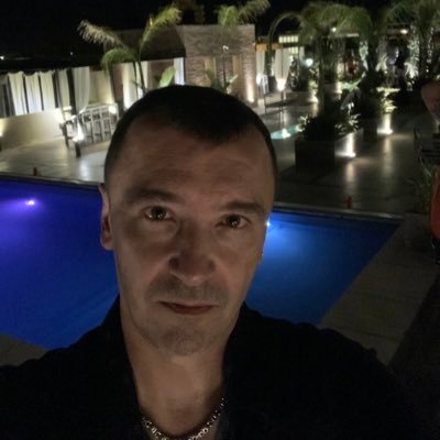 Soltero, lleno de vida y siempre preparado para poder disfrutar mas y mas... Positivo en todo y voy por mas...