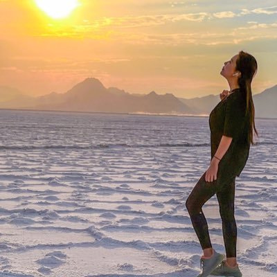 Luoxin32707250's profile picture. 成功的时候不要忘记过去，失败的时候不要忘记还有未来。