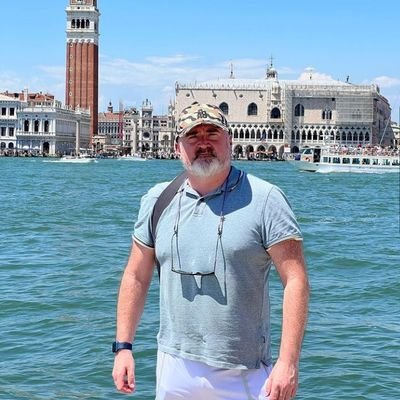 JohnSolomon40's profile picture. Ask me??