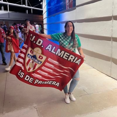 Cosecha de 1️⃣9️⃣9️⃣1️⃣ 🙈~ UD ALMERÍA ⚽️❤️🤍❤️ Fan incondicional de @davidbisbal 📍Entre Ávila y Almería 🫣🥰