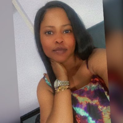 dharmypearl's profile picture. 