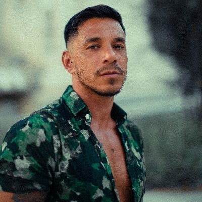 GastonBruffau's profile picture. @Xtina It is my love ❤️   🦁