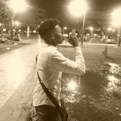 AlgzalB's profile picture. نتعاطي الخيال عندما يكون الواقع مؤلم 😊😇