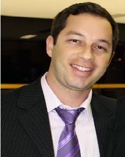 Papai do Matheus S. Fernandes, Graduando Direito, politiqueiro, São Paulino e  Avaiano.