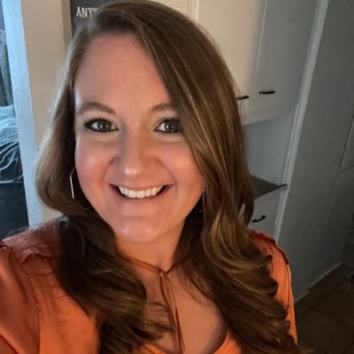 Mommy👩👧 Instructional Coach🤓 I love STEM, technology, empowering teachers, and books! 🔬💻📚