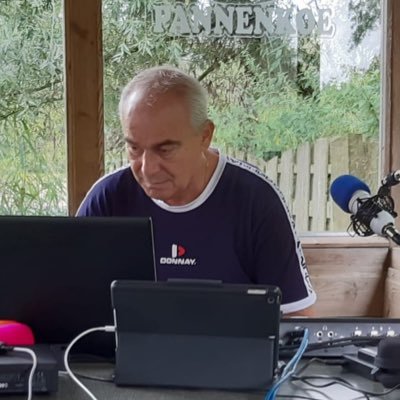 Geb. Ridderkerker, Radiotechnicus , Prog. Leider RFM Dagvoorzitter/Presentator/Gespreksleider. Ex-voorzitter @CR_Avres. Burgerraadslid Gemeente Molenlanden.