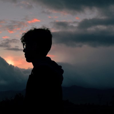 ShehanV_'s profile picture. Freelance #videoeditor 🎥
I edit videos using #davinciresolve
Love to edit photos💜 | Photo Manipulation
#crohnslife