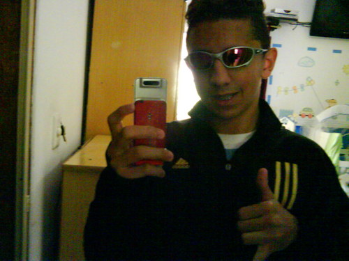 Corinthiano, 17 anos. O Resto vc descobre de duas formas. 1ª Me Seguindo - 2ª Me add no MSN - Gab_Fiel@Hotmail.com. Eu Recomendo as Duas !
