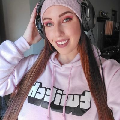 CA 🍁 | Twitch Affiliate 🎮 |
Instagram: ehhkatetv 📸| Fitness Enthusiast🏋️♀️|