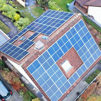 Tweets about Solar and renewables. Switzerland / 20 kWp rooftop Solar, Tesla Y & Home Charger. Half 🇫🇮 Half 🇬🇧. GLP