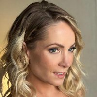 Joanne Froggatt(@JoFroggatt) 's Twitter Profileg