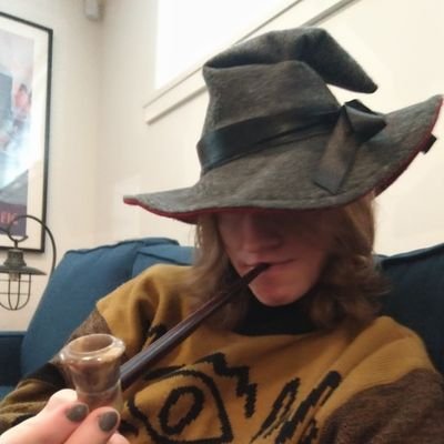 Jackeline/Jackie, sometimes Vanth, she/they
Gucci'd down to the socks but needs $4