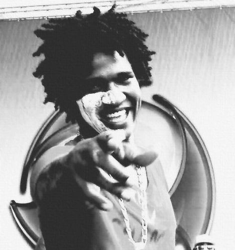 Dançarino da banda Fantasmão, professor de swing e feliz com a vida!!!!
