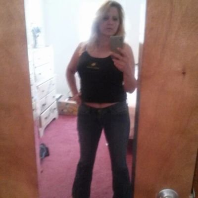 merryfaragosa's profile picture. 