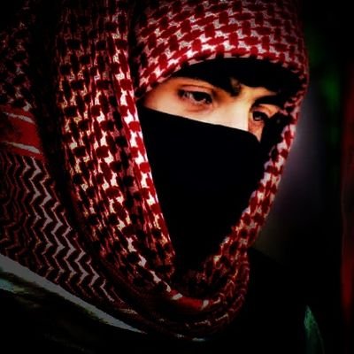 #ملنګۍ_باندې_له_هر_سړي_قربان_یو
#ګني_پورته_مو_له_سر_صرف_اسمان_دی