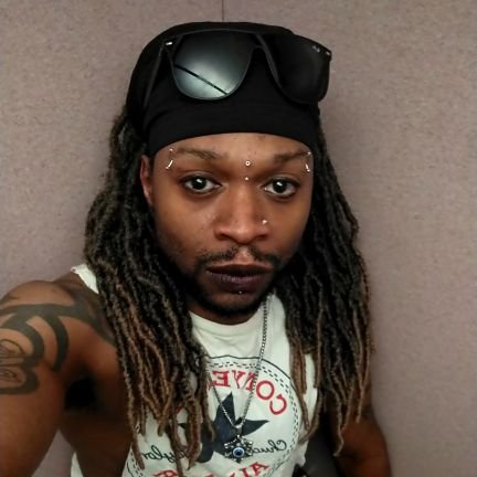 Jus_Courtney's profile picture. Imma rare kinda guy! I enjoy conversations! I am reserved and chill, very laid back, sometimes silly and part shy. I love to LMAO, especially in good company