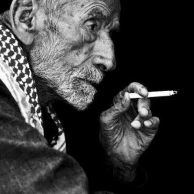 AkDrejanli44's profile picture. Bizler açlıktan karnına taş bağlayan peygamberin, doymak bilmeyen ümmetiyiz. N.F.K.