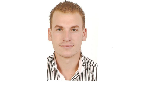 25 jaar, geboren en getogen in Stramproy. Scouting Tungelroy, Manpower Techniek en de Decemberfeesten Tungelroy.