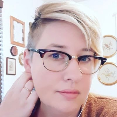 Writer, artist, social researcher, neurodivergent, crazy cat lady, twitch affiliate. https://t.co/fPfDIZ0zHo