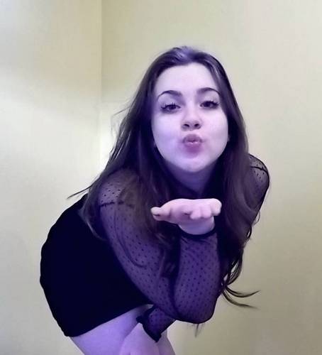 Kassiane Moura *