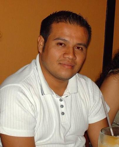 Soy un hijo de Dios, aceptado, redimido, restaurado y con la confianza que Jesús me ama. Josué 1:9 🙏🏻Instagram: @christian_anton_gt. WhatsApp: +502 30363748