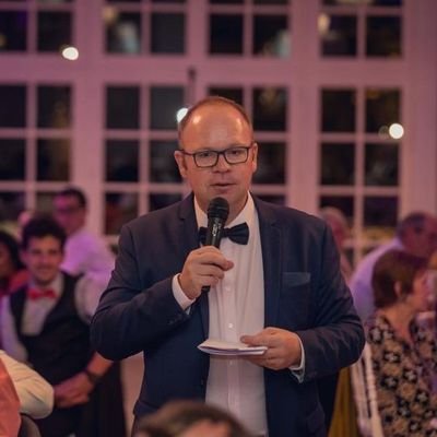 Blueouest's profile picture. agence spécialisée dans #événementiel pour #entreprise BtoB à #Chartres en Eure-et-Loir sur toute la #France