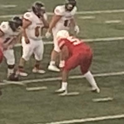 Class of 2024 | 6’4 248lb | belton high school | 3.6 weighted GPA 3.5 Unweighted | football | right tackle| #57 |