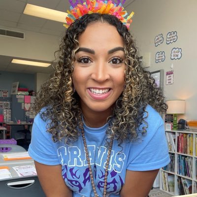 5th Grade ELAR Teacher 📓✏️ Advocate for KIDS 👏🏽 Teacher of the Year 22-23 🍎 I love Jesus, coffee, books, and LSU 💜💛You are capable of amazing things ☀️