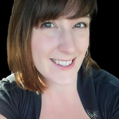 Female Canadian/American English Voice Actor and Narrator - E-learning, audiobook, commercials, corporate and much more!