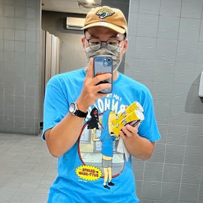 NewEra0617's profile picture. Better now.