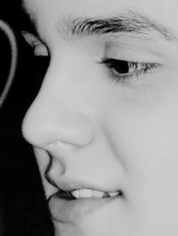 ''Deus está nas coincidências..'' Since: {27/09/11} Twitter de frases, momentos, trechos só pro @luansantana ♥ 
O twitter antigo foi roubado - @fc_luaneitions