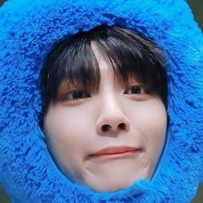 aqoiciana's profile picture. 🙂😐🙂😃s-s-stephie...😀snowflake..🙂..beth..rebecca...😀elizabetheu..😅
mahal na mahal na mahal ko kayo sebongs 🫶🏻🥺