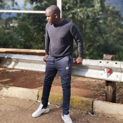 SenyoloKabelo's profile picture. PrAV in the 👜

Bophelo ke corner Ya biscuit                                                              

REAL ESTATE ¢ K-E RECORDS 🎵