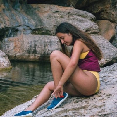 AnnaEstivill's profile picture. De mar i de muntanya. Més de muntanya que de mar.