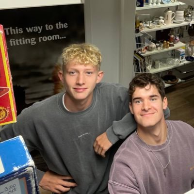Charlie39312872's profile picture.