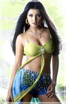 I love to watch romantic movies n read romantic novels.I love sports n making new friends