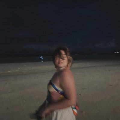 sitsiritsit alibangbang bitch ✨
